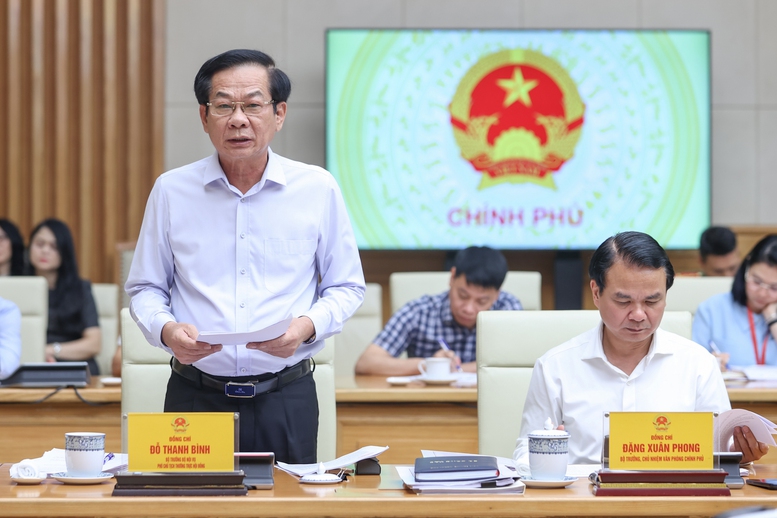 Thủ tướng Lê Minh Hưng: Thi đua, khen thưởng phải bám sát hơi thở cuộc sống, gắn chặt với nhiệm vụ và kết quả cụ thể- Ảnh 7.