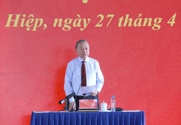 Tổng Bí thư, Chủ tịch nước Tô Lâm thăm, gặp gỡ, động viên công nhân, người lao động ở TPHCM- Ảnh 2.