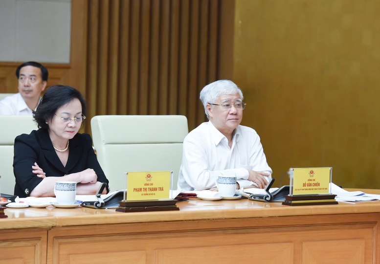Thủ tướng: Thi đua-khen thưởng phải tạo động lực, truyền cảm hứng cho cả nước bước vào kỷ nguyên mới- Ảnh 3.